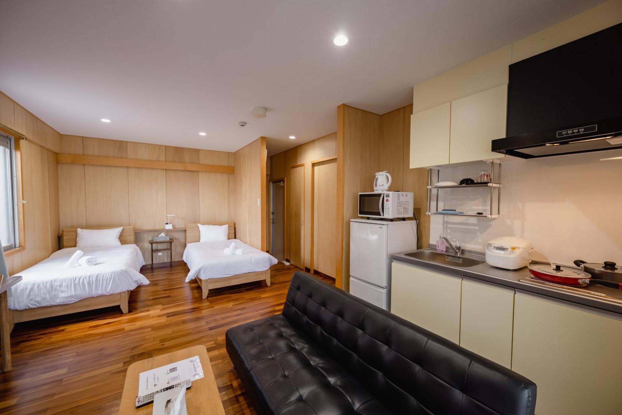 Guest House Kawamitsu Miyakojima  Esterno foto