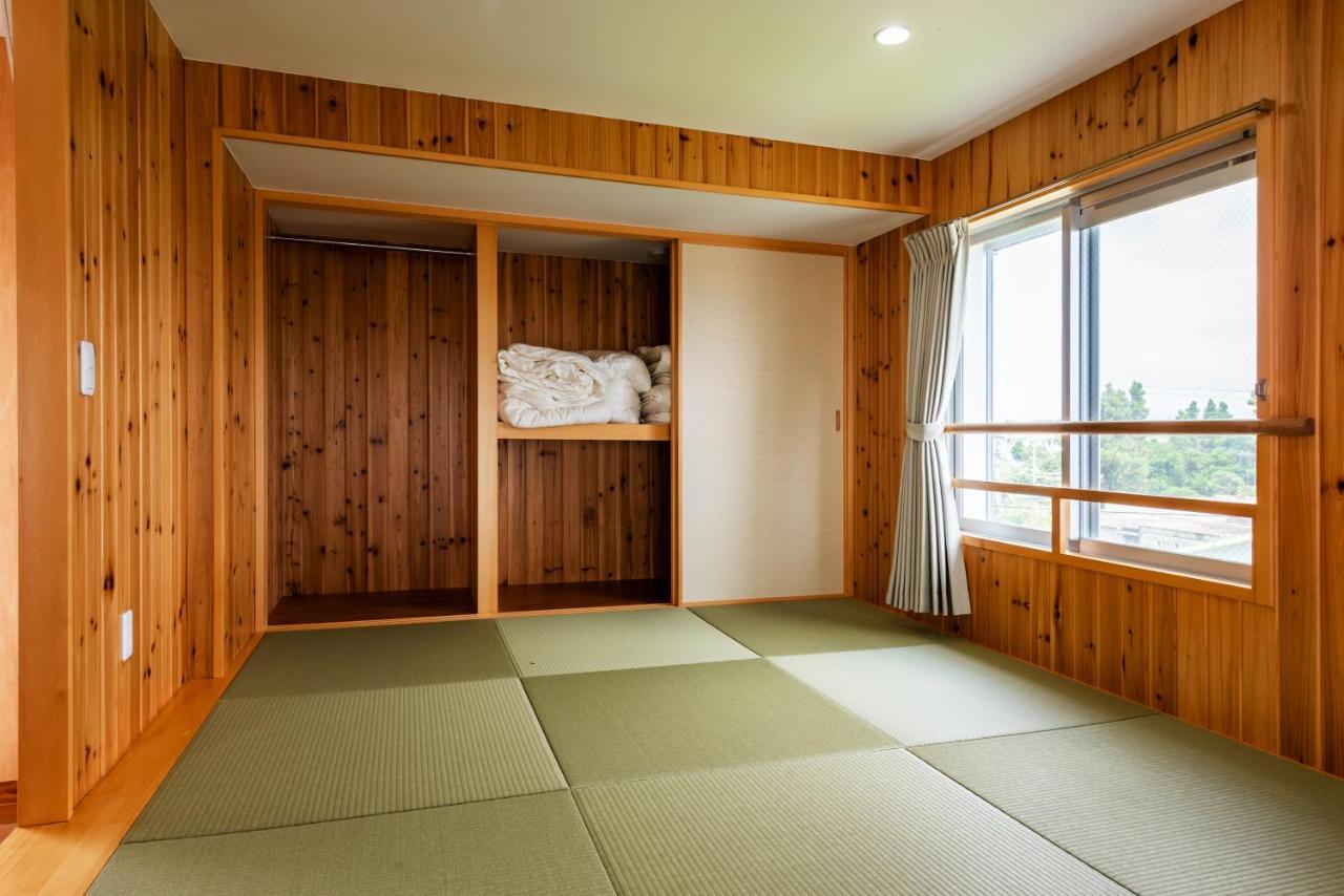 Guest House Kawamitsu Miyakojima  Esterno foto