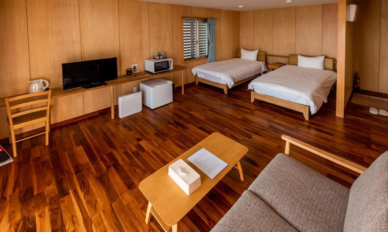 Guest House Kawamitsu Miyakojima  Esterno foto
