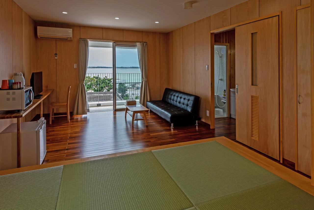 Guest House Kawamitsu Miyakojima  Esterno foto