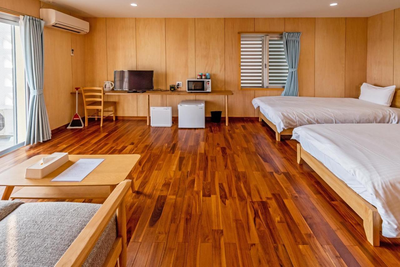 Guest House Kawamitsu Miyakojima  Esterno foto